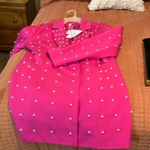 Pink shirt dress with pearls